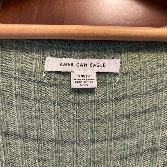 American Eagle Women's V Neck Ribbed Crop Sweater Cross Wrap Green Sz Small LN - Picture 2 of 5